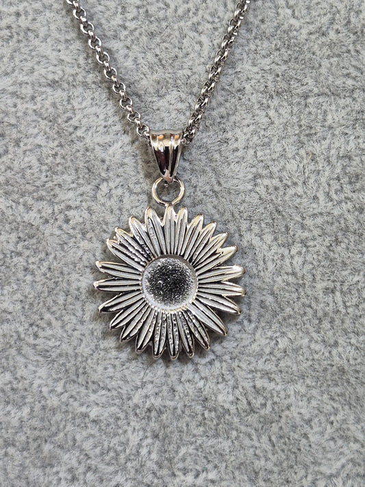Daisy Pendant Necklace Stainless Steel